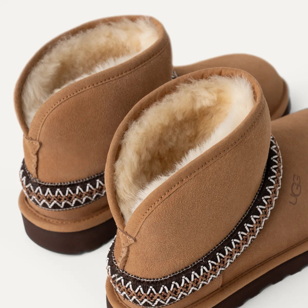 Mujer Botas Classic Mini Crescent UGG